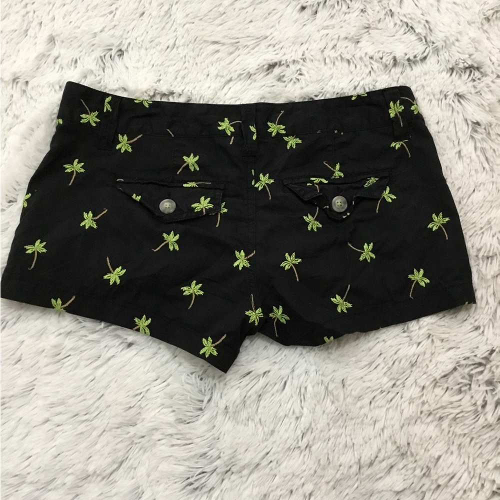 Aeropostale palm tree theme short shorts Woman’s size 3/4 black green tan - Picture 4 of 11